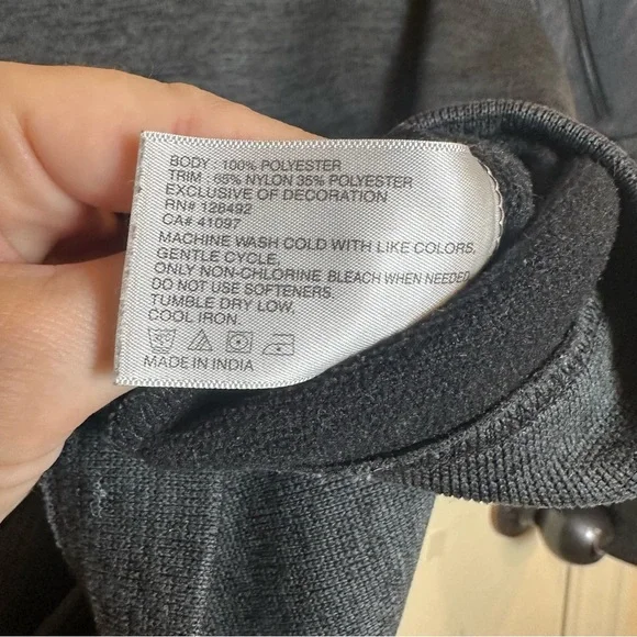 GREG NORMAN Gray Heather Men's M Pullover Sweater 1/4 Button Pocket Golf Fleece - Picture 10 of 16